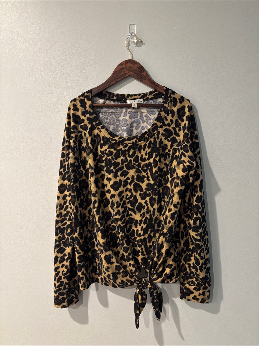nine britton Leopard Print Long Sleeve Tie-Hem Top - Black & Tan